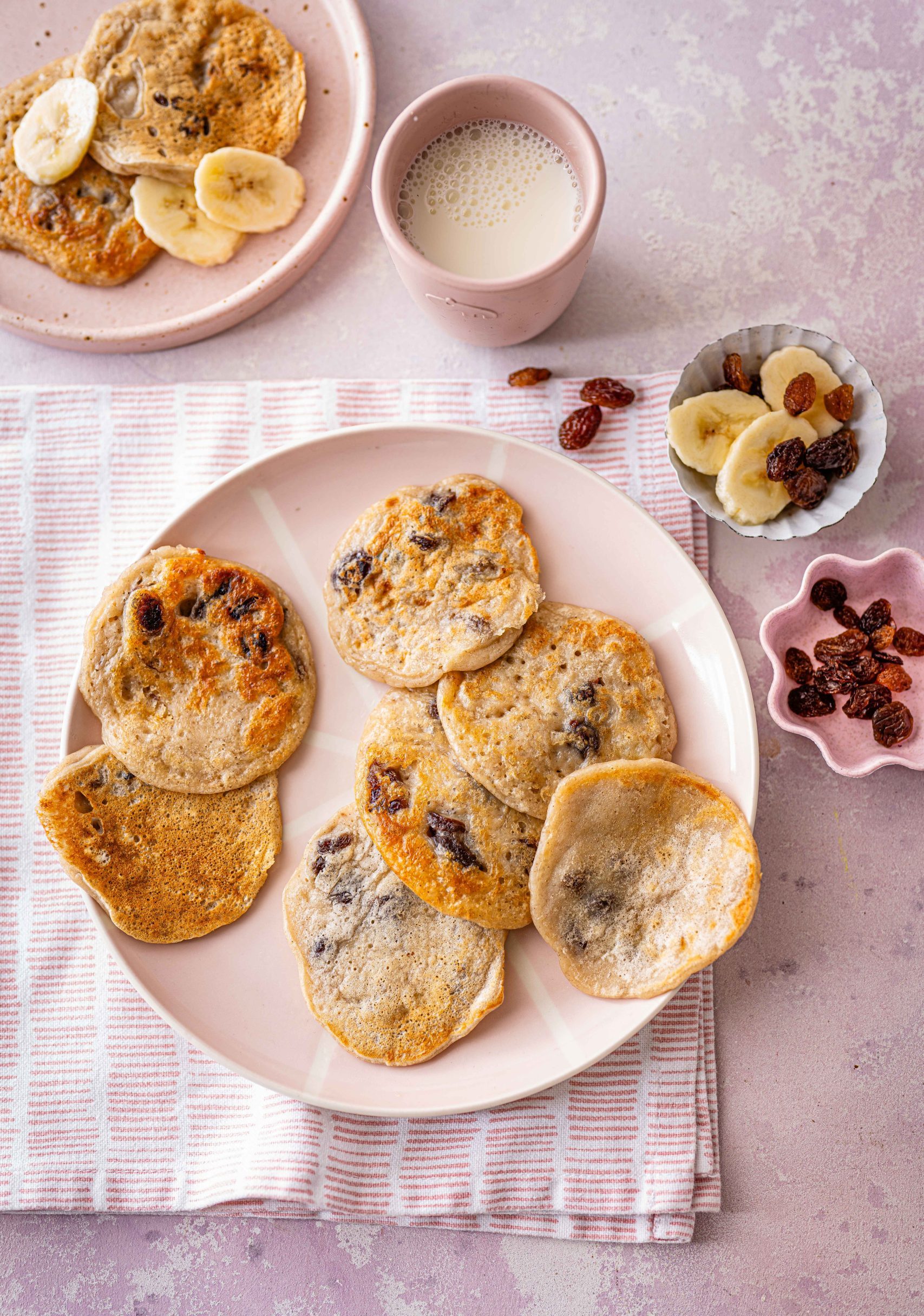 Banana,-Apple-and-Sultana-Pancakes-p.59